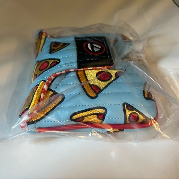 NWT Taylormade Vault Delivery Time Pizza Spider 🕷 Head Cover - Picture 4 of 7